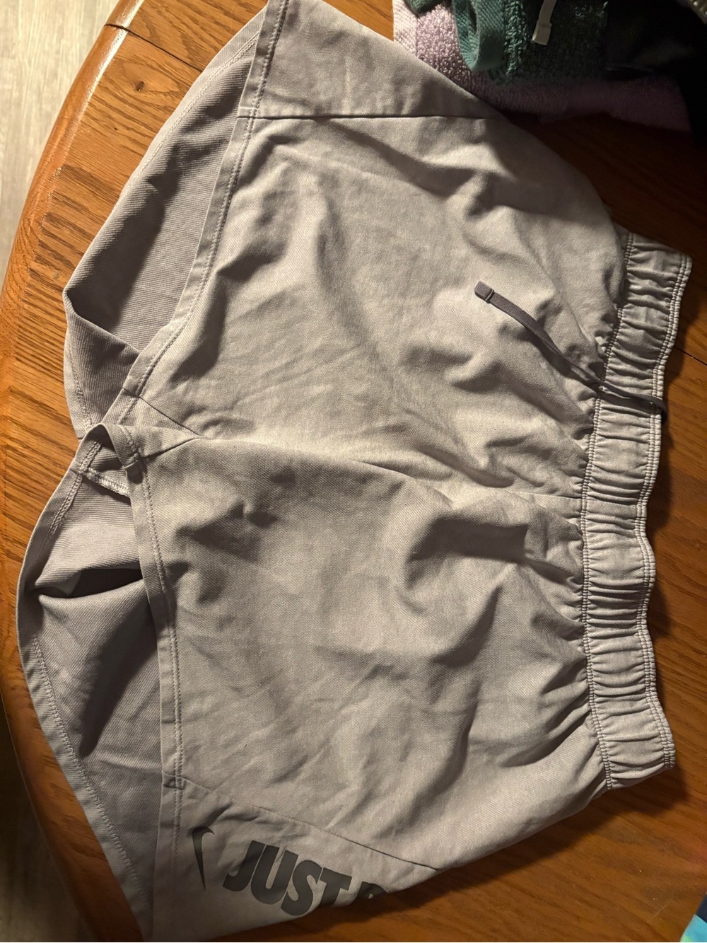 Nike Light Gray Women's Athletic Pull-On Shorts